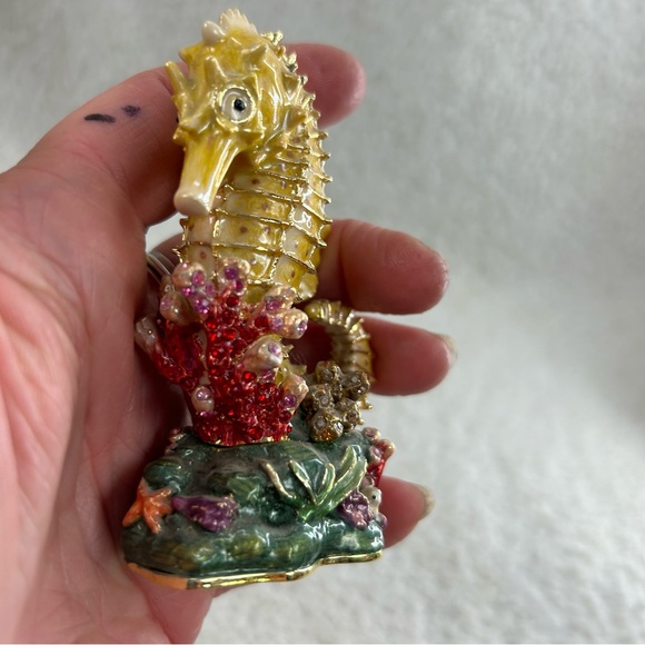 Sea horse Trinket box with crystals 4" Rucinni & Glass Seahorse 4" - Picture 13 of 14
